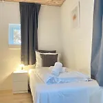 Five-bedroom House Located In Appartamento *